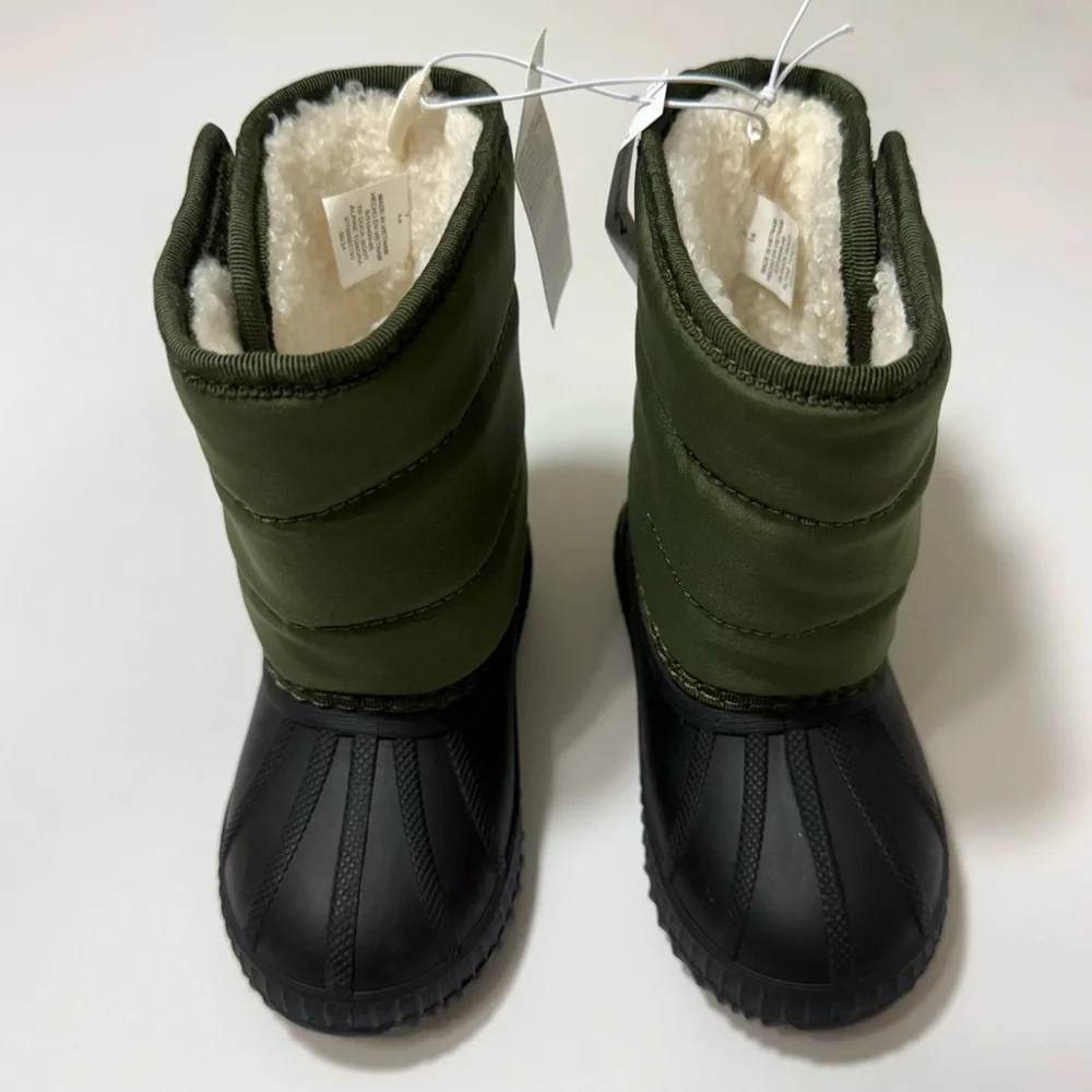 Old Navy Kids Winter Boots Sherpa Lined in Olive Green - Size 7 *NWT*